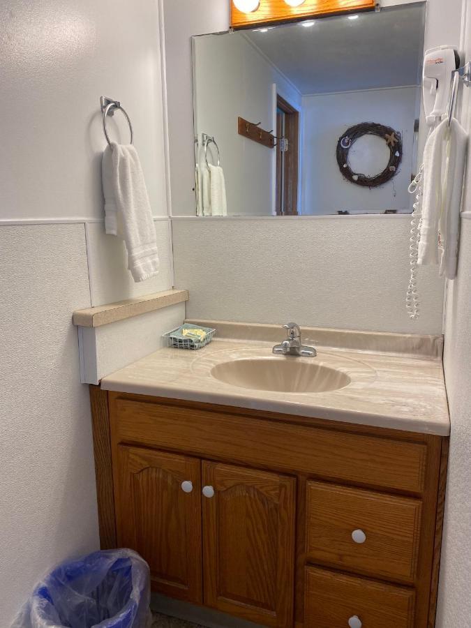 Oceanside Ocean Front Cabins Екстериор снимка