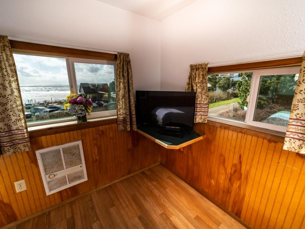 Oceanside Ocean Front Cabins Екстериор снимка