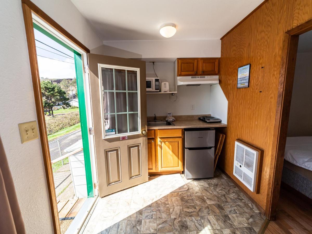 Oceanside Ocean Front Cabins Екстериор снимка