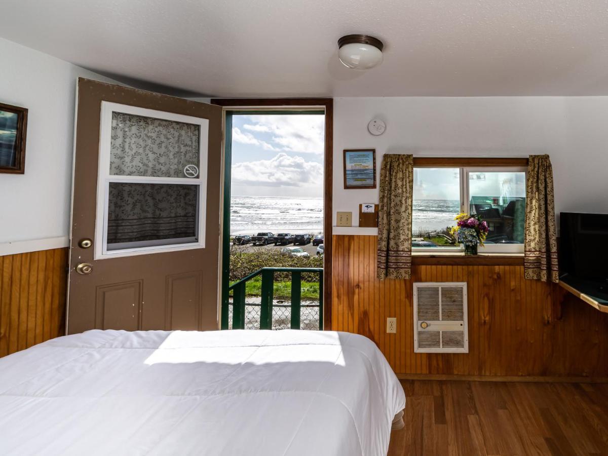 Oceanside Ocean Front Cabins Екстериор снимка