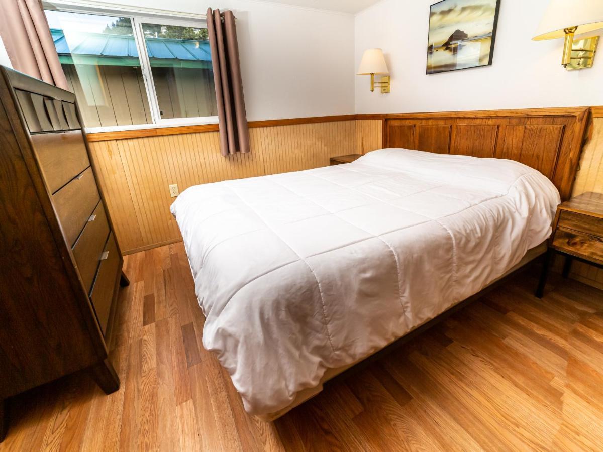 Oceanside Ocean Front Cabins Екстериор снимка