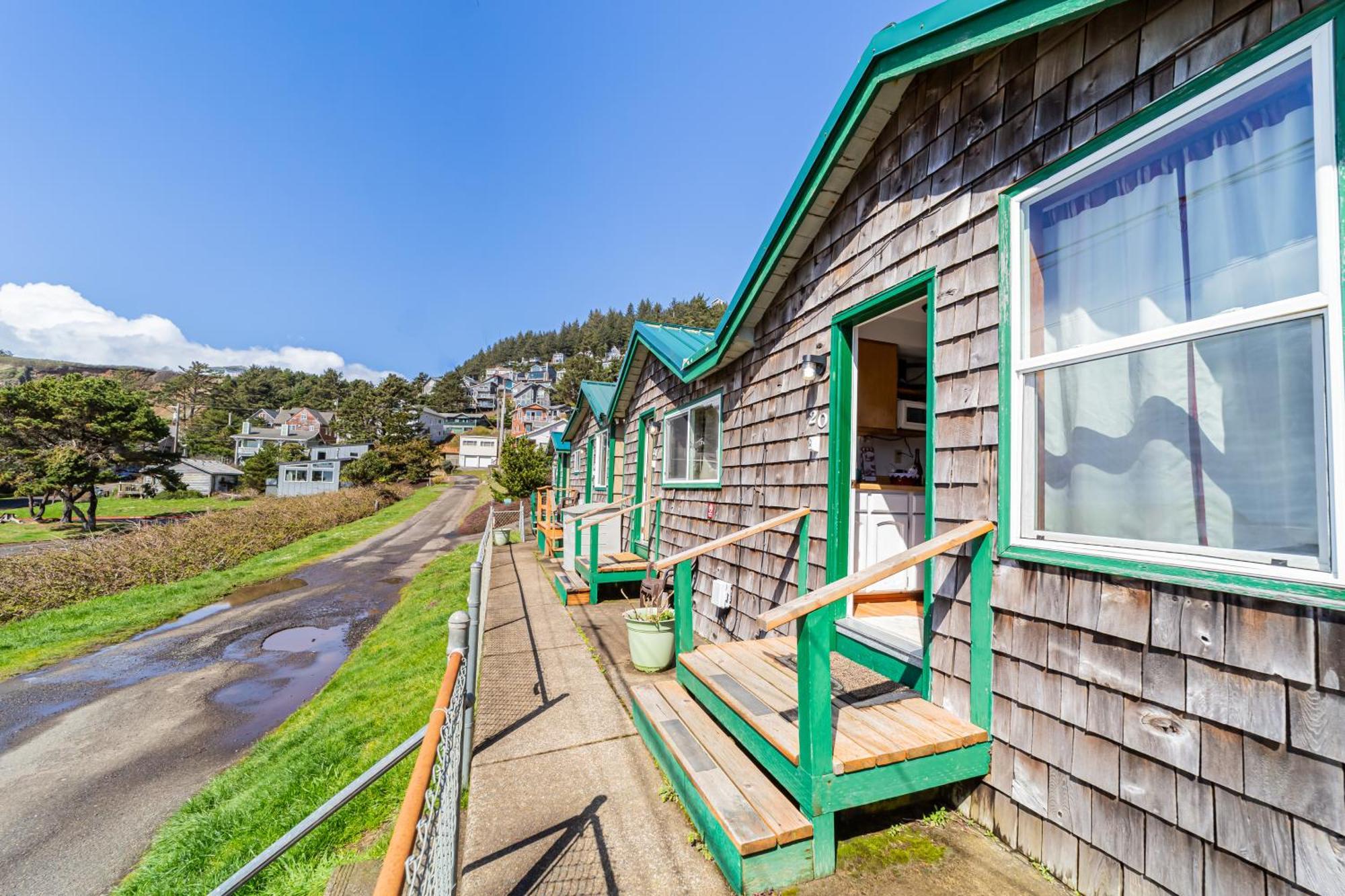 Oceanside Ocean Front Cabins Екстериор снимка